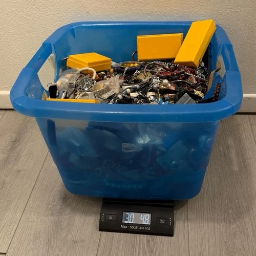 HUGE 30LBS MIXED COSTUME JEWELRY LOT VINTAGE MODERN NECKLACES BRACELETS & MORE