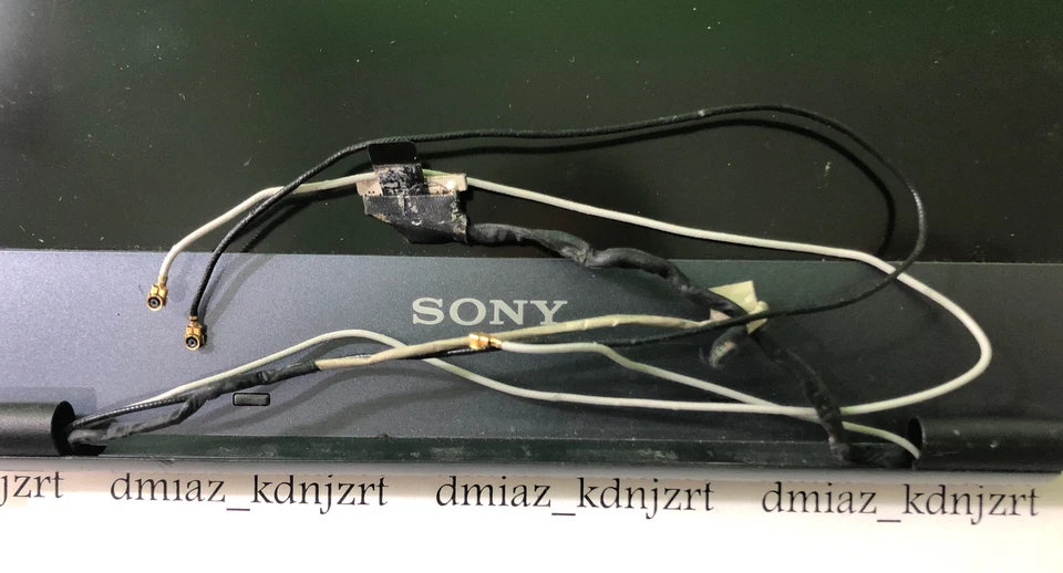 Sony VPCSB PCG-41213W 13.3" Genuine Laptop LCD Screen Complete Assembly Grade B - Image 4 of 4