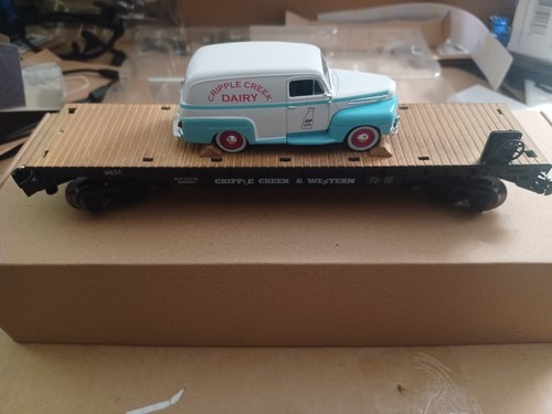 Coche plano calibre O 10-1/2" Cripple Creek & Western 1948 fundido a presión Ford Dairy Truck - Imagen 5 de 10
