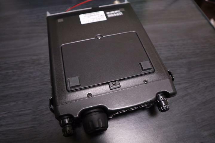 Yaesu FT-817ND Compact Transceiver with delta loop