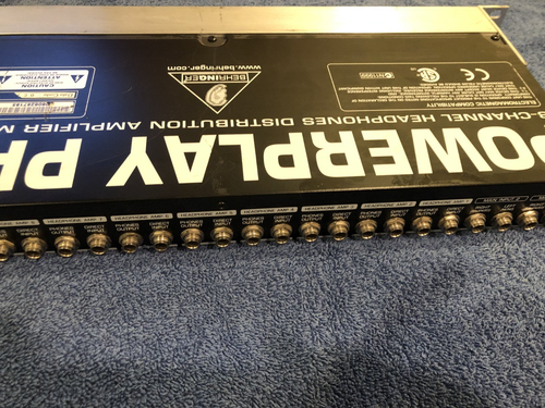 Behringer Powerplay Pro-8 Amplifier - Picture 7 of 8