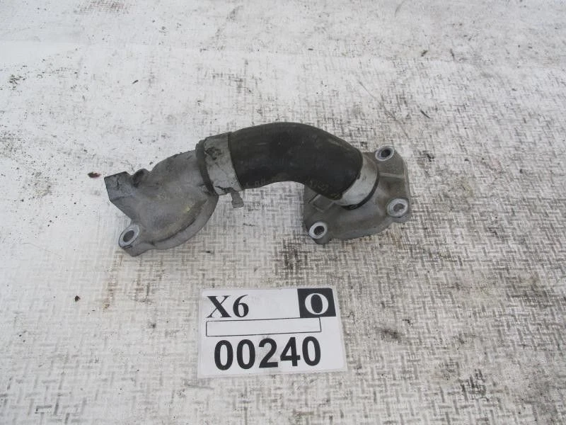 1997-2003 INFINITI QX4 CAIXA TERMOSTATO junta de resfriamento tubo conector mangueira - Imagem 2 de 4