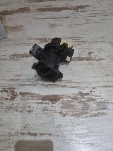 WASCHMASCHINE Whirlpool AWO/C 6340  Pumpe Laugenpumpe 461964644711 M00341B-30W