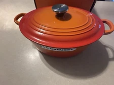 LE CREUSET OVAL CASSEROLE/OVEN 4.5 US QT
