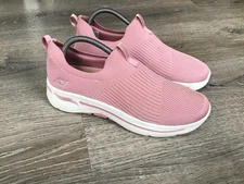Skechers Women Size 9.5 GOwalk Arch Fit 124409 Ultra Go Light Pink