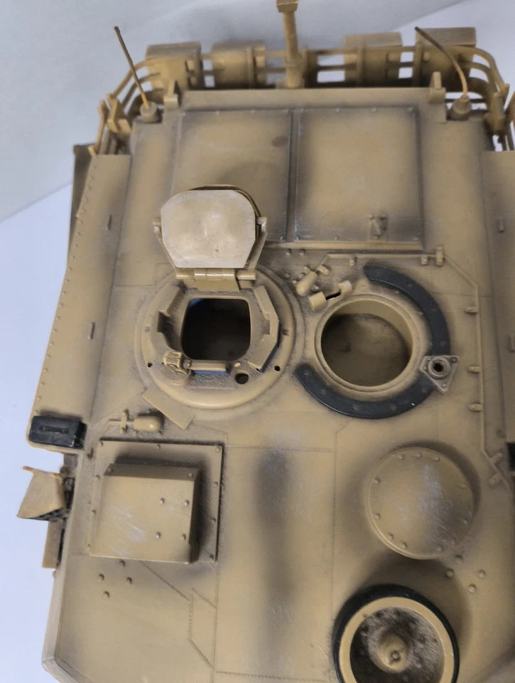 2002 Vintage Blue Box Toy Tank 1/18 M1A1 - 17"x 8" - Image 3 of 4