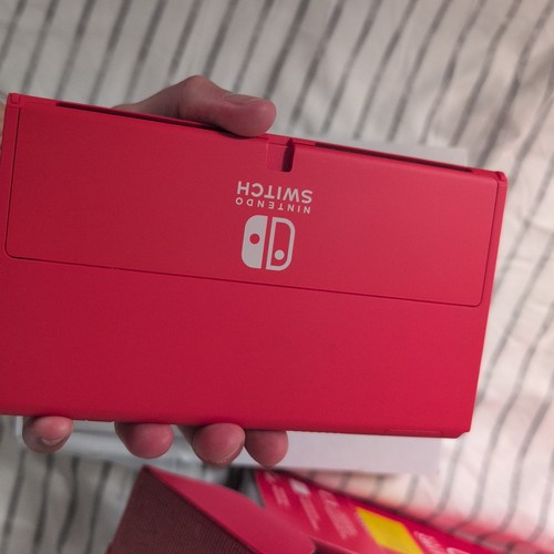 Nintendo Switch OLED Mario Red Edition 64GB Console - PERFECT CONDITION - Picture 6 of 14