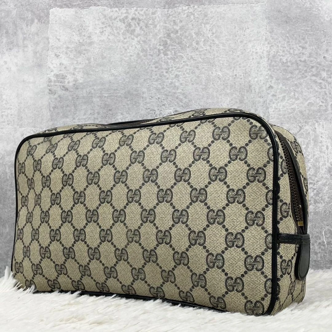Sac pochette Gucci logo fermeture éclair en relief m2_0417