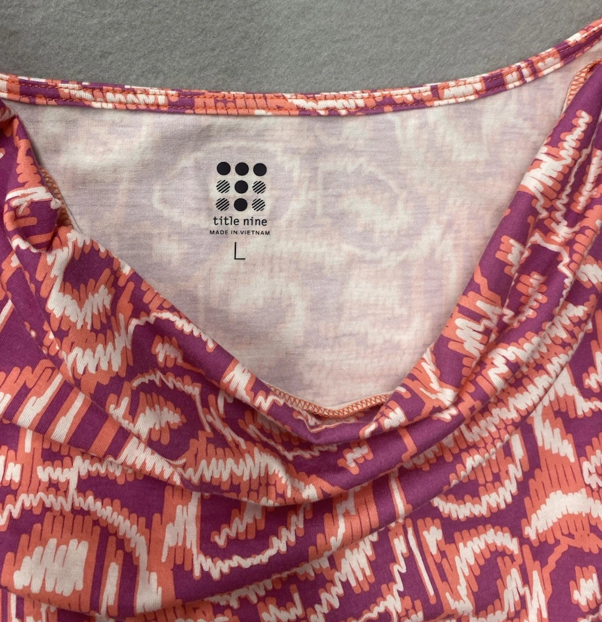 UNDERCOVER Abito Title Nine Breeze scollo cappuccio rosa viola astratto L outdoor atletico