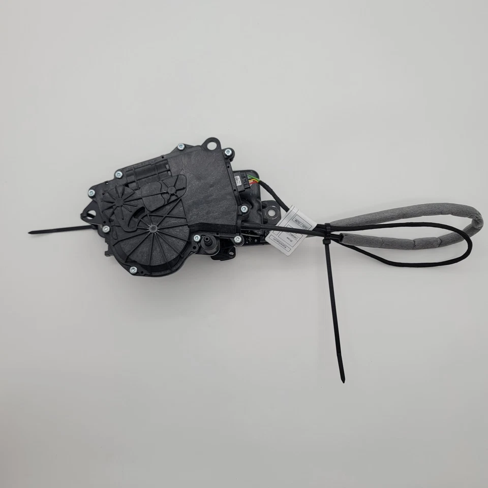 2018 - 2024 BMW X4M X4 F98 G02 Rear Trunk Latch Lock Actuator Motor Assembly OEM - Image 3 of 4