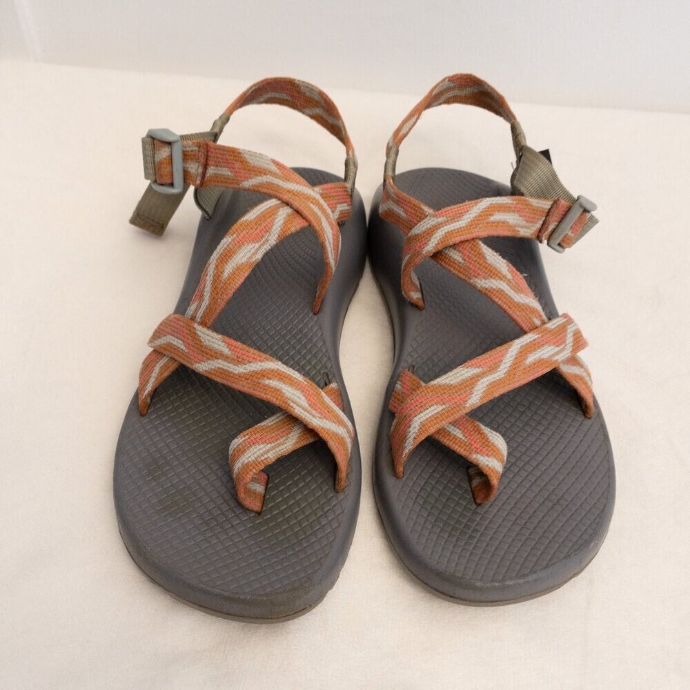 Chaco Z/Cloud Womens Sport Sandals Size 10 Coral Adjustable Hiking Shoes