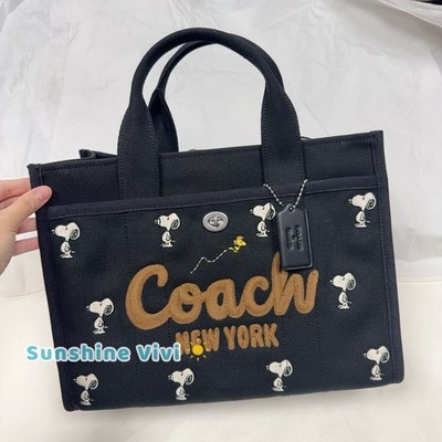 COACH スヌーピー パッチ バッグ 公式】コーチアウトレット | 【COACH X PEANUTS】シティ トート