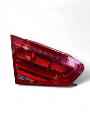 Audi A8 S8 D4 4H 2013 Hinten links Rückleuchte Heckleuchte innen UTO75731