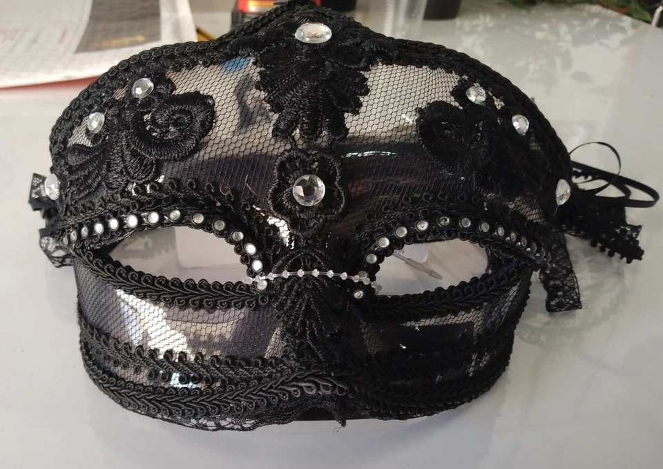 Mascarada de Halloween Máscara Joyas Cintas Foto 2 de 4