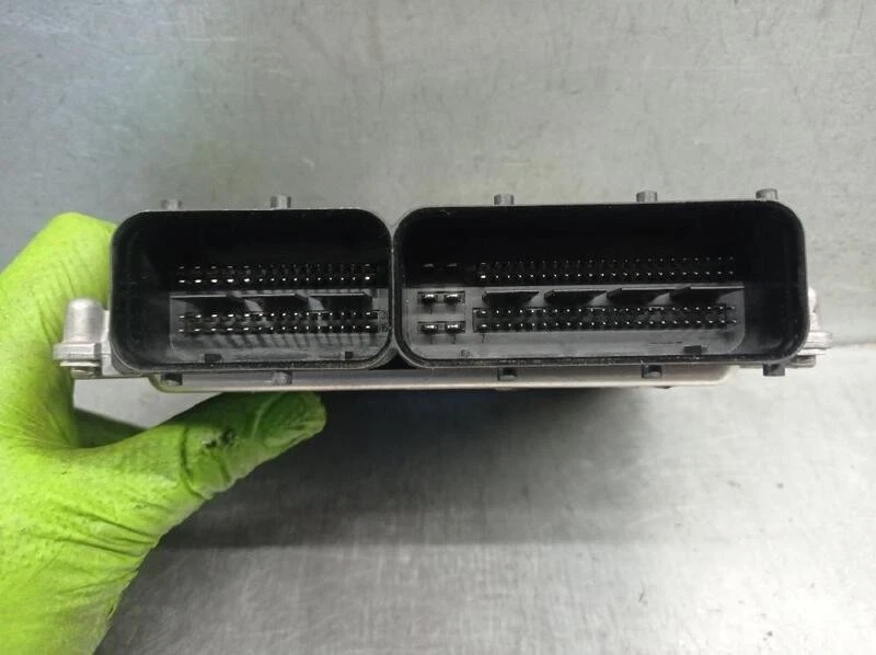 04L907445B centralina motore per AUDI A3 LIMOUSINE (8VS 8VM) 1.6 TDI 5582330 - Immagine 3 di 4