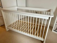Image of Little acorns Sophia cot bed / kids bedWhite cot bed With Coconut Mattress