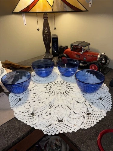 Pyrex Cobalt Blue 3 Cup Bowls 7401–S Ribbed Excellent Condition—Set Of 4