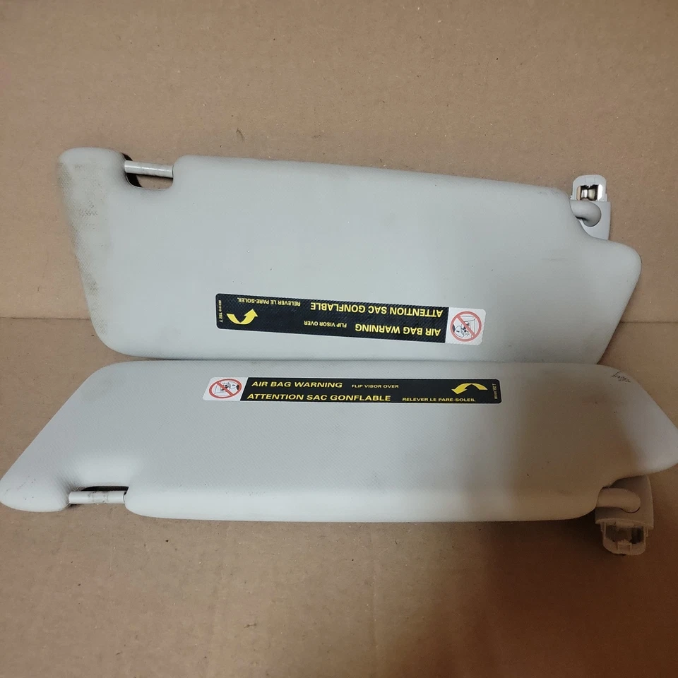 2017-2018 AUDI Q3 S-LINE VISOR SOLAR ESQUERDO E DIREITO COM CONJUNTO DE ESPELHO 8H0010501 FABRICANTE DE EQUIPAMENTO ORIGINAL - Imagem 2 de 4