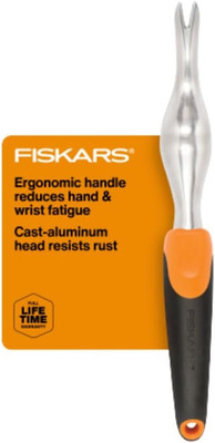 Fiskars Ergo Weeder, Heavy Duty Gardening Hand Tool to Remove Weeds & Roots