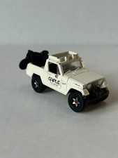 Hot Wheels - 1967 Jeep Jeepster Commando - White Die Cast 1:64 - Pre Owned