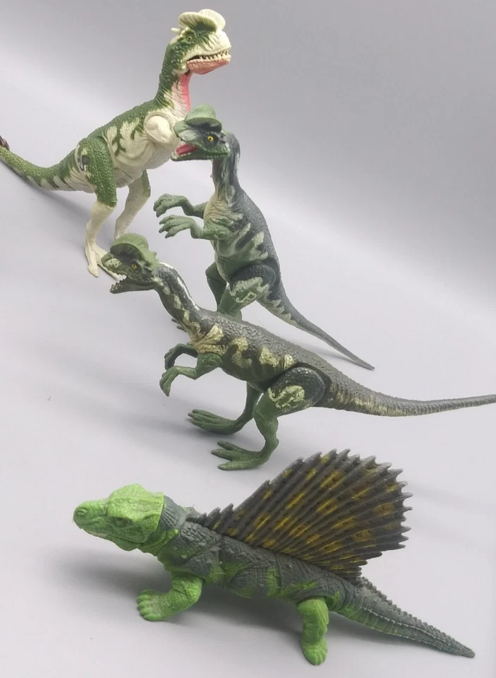 FIGURAS DE ACCIÓN DE DINOSAURIO DILOPHOSAURUS DIMETROPTOR VELOCIRAPTOR PARQUE JURÁSICO DE COLECCIÓN Foto 3 de 4