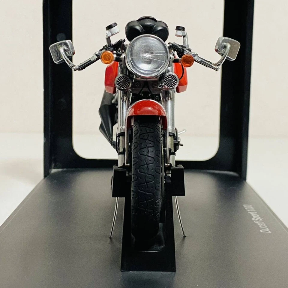 Autoart Motorcycle 1/12 Ducati Sport 1000 Red Diecast Mini Bike Model Replica - Image 2 of 4