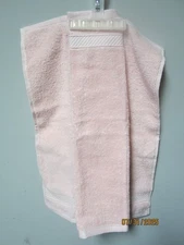 Wamsutta Hygro RoseQuartz Fingertip Towels Size 12in x 18in LOT OF 2!