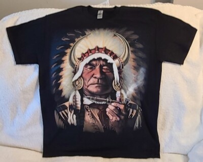 INDIAN CHIEF PEACE PIPE SMOKING NATIVE AMERICAN FEATHERS T-SHIRT