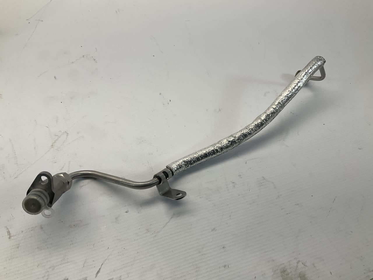 22-24 Ferrari SF90 Oil Delivery Tube Pipe Turbo Right Q