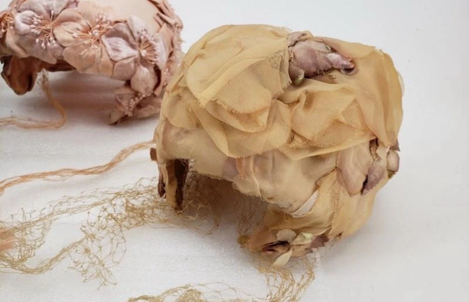 Лот 7 винтажный 40-х 50-х коктейльные шляпы с вуалью перья цветочные + новый шляпа коробка РЕДКАЯ - Изображение 2 из 4