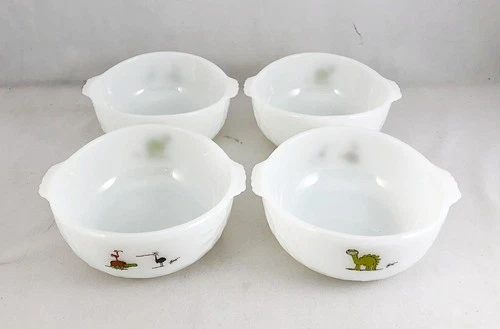 Set of 4 Vintage Anchor Hocking Fire King B.C. Comics Johnny Hart Cereal Bowls