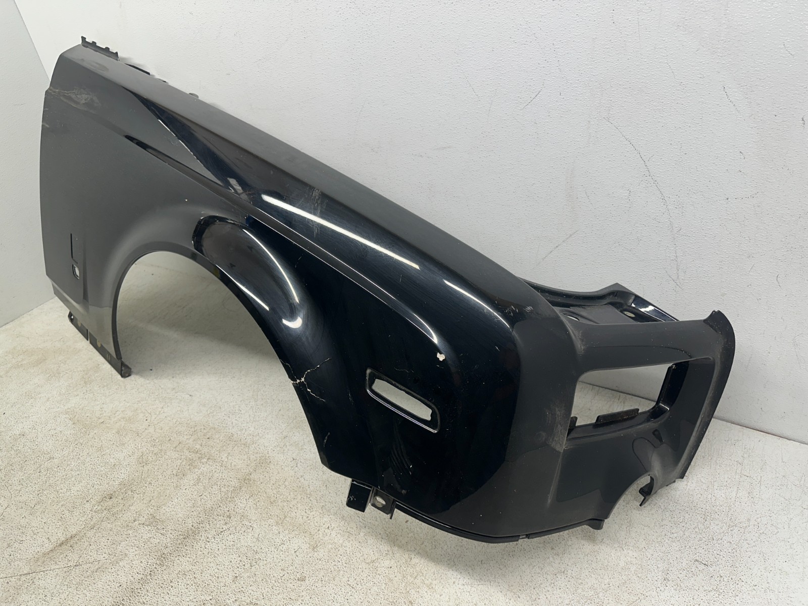 2004-2011 ROLLS ROYCE PHATOM FRONT RIGHT FENDER PASSENGER SIDE FENDER OEM Black