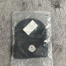 Moncler Black Ribbed Knit Beanie Hat with Logo Patch One Size Men NWT