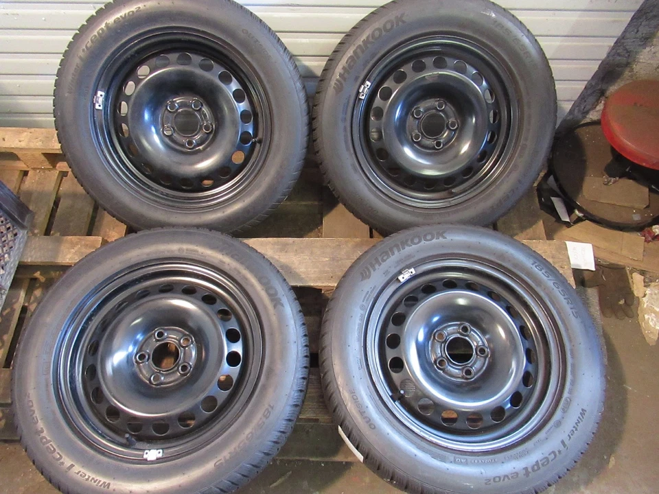 7mm! Winterräder VW Polo 2G Audi A1 Seat Ibiza 6F  185/65 R15 5,5Jx15 ET40 5x100 - Bild 1 von 4