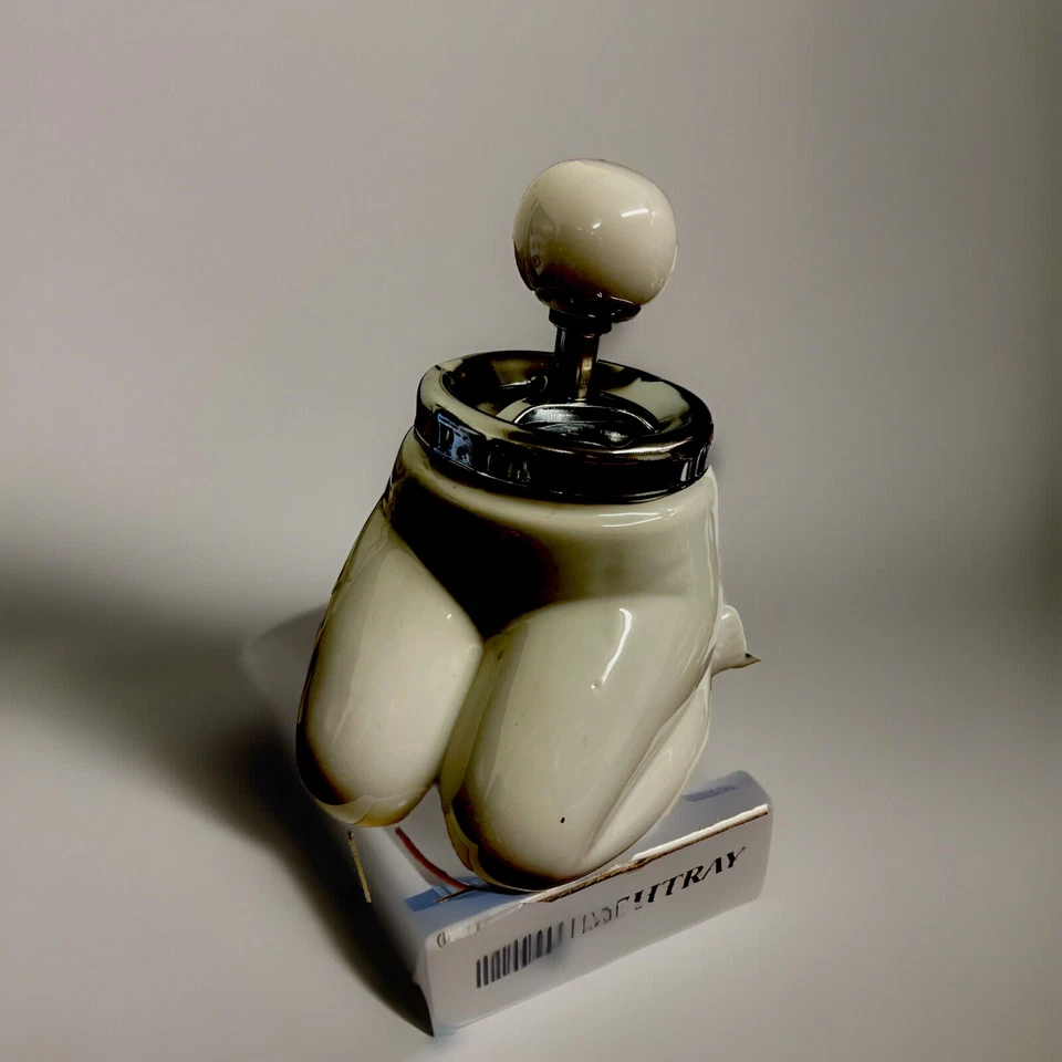 Cenicero vintage retro de cerámica para arrodillarse hacia abajo sin humo raro riesgo de arrodillarse Foto 4 de 4