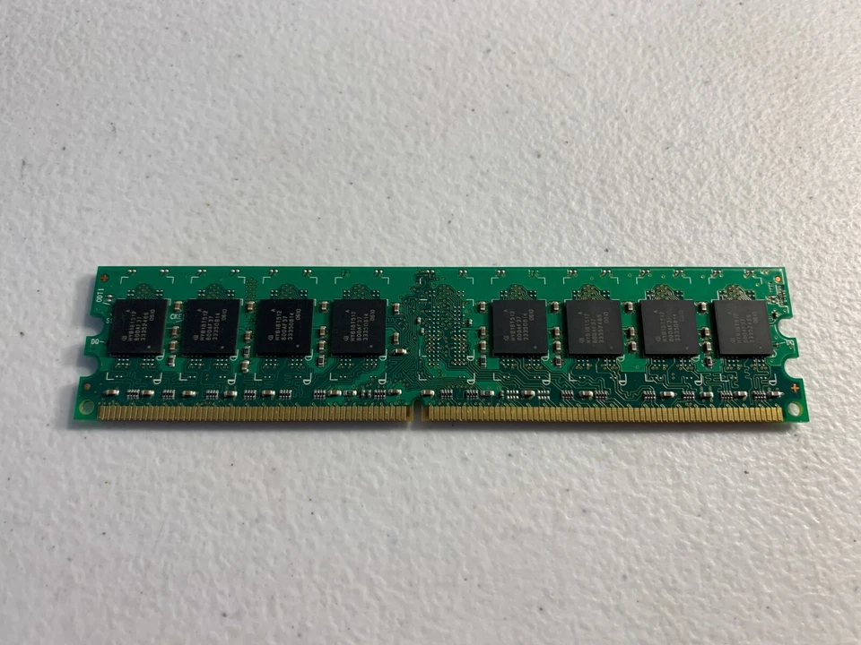Infineon 1 x 1 GB (1 GB Total) PC2-4200U DDR2 RAM (HYS64T128020HU) - Image 2 of 2