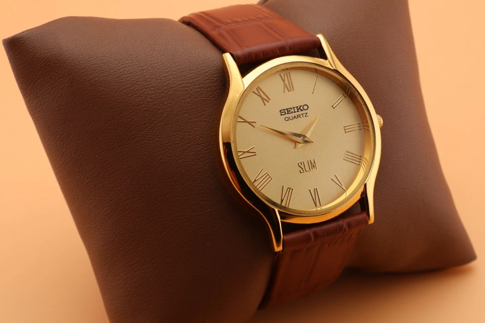 Vintage Seiko Round Quartz Men’s Watch Fitted With Brand-New Battery - New Strap - Image 2 of 4