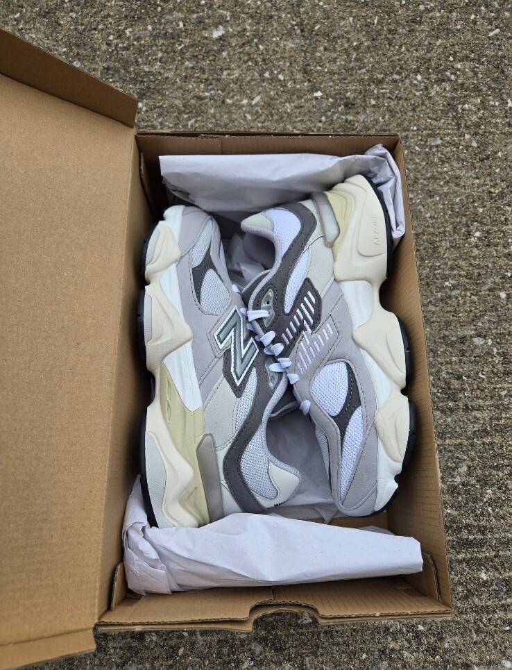 ニューバランス9060 ネイビー 箱付き ☆New Balance☆9060 ネイビー (New Balance/スニーカー