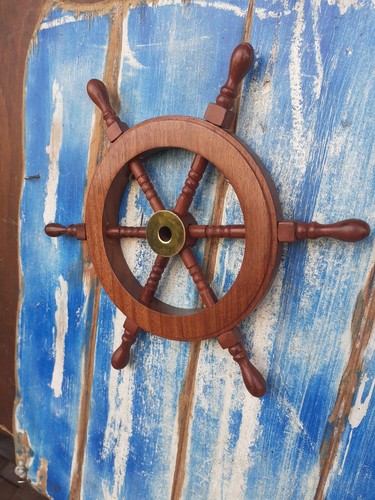Ruota di Timone in Legno con Mozzo centrale in Ottone 25 Cm Barca Arredo - Foto 9 di 10