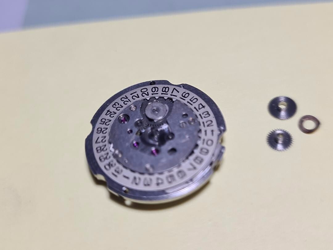 GENUINE USED 6117A MOVEMENT / MACHINE NON-HACK SEIKO NAVIGATOR