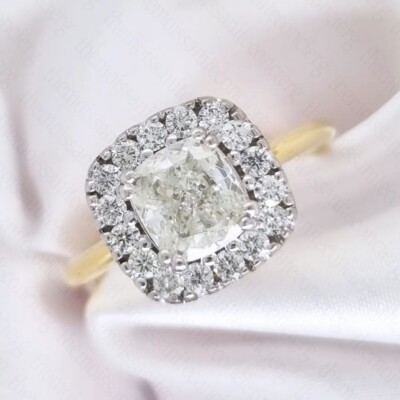 1,89 TCW Cushion Cut Moissanit Halo Verlobungsring in 14K bicolor vergoldet