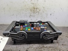 Fuse Box Engine Fits 10-13 SIERRA 1500 PICKUP...