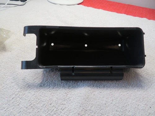 HOLDER, TOOL
