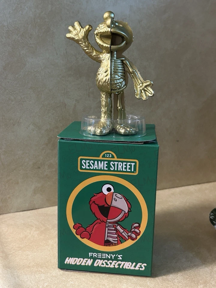Freeny's Hidden Disectibles: Sesame Street Gold Elmo Secret Mighty Jaxx Foto 2 de 4