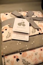 JUST BORN 4pk RECEIVING BLANKETS 30" X 30" WHITE PINK GRAY NEW WITH TAGS