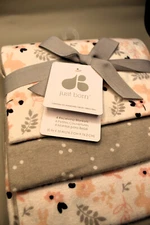 JUST BORN 4pk RECEIVING BLANKETS 30" X 30" WHITE PINK GRAY NEW WITH TAGS