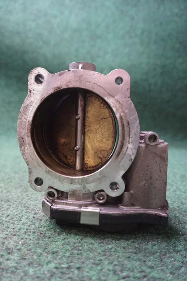 Chevrolet Camaro 2014 3,6 L carrocería del acelerador fabricante original 12632172BA 31.947 millas Foto 3 de 4