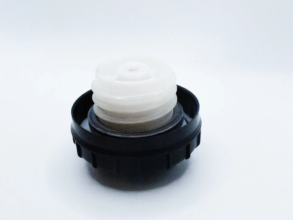 AC Delco GM 22591476 Fuel Tank Filler Gas Cap GT195 For Buick GMC Olds Pontiac - Image 3 of 4