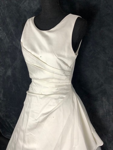 NEW WEDDING DRESS BRIDAL GOWN BY BERKETEX - SIZE 8 10 RRP £999 - Picture 4 of 6