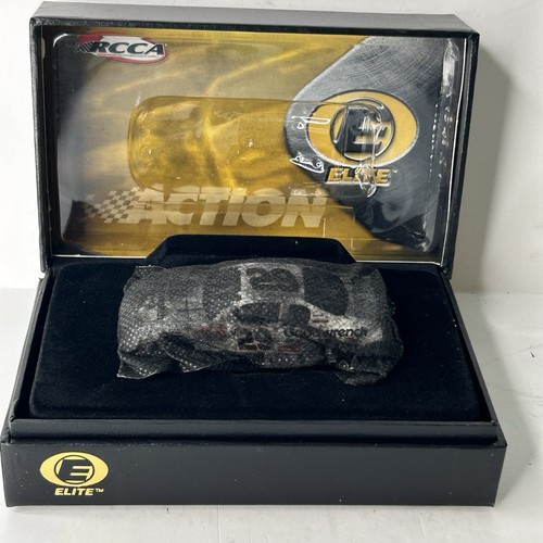 Kevin Harvick #29 GM Goodwrench 2001 Chevy Monte Carlo Elite - Picture 6 of 15